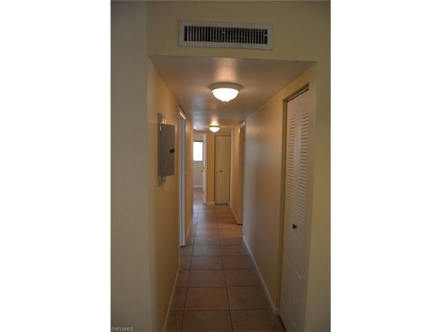 8090 S Woods CIR, Fort Myers, FL 33919