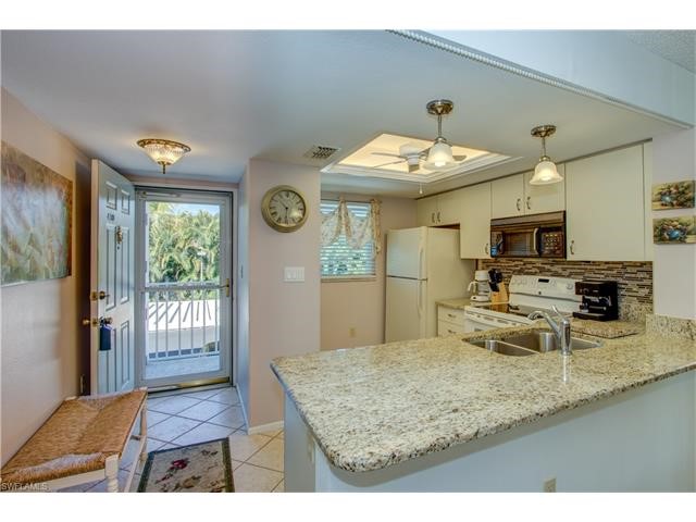 8150Summerlin Village Cir, Fort Myers, FL 33919