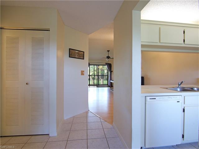 9285 Lake Park DR, Fort Myers, FL 33919