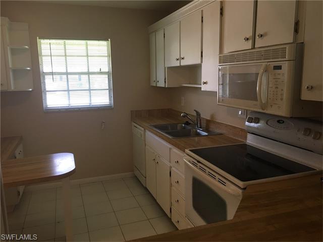 7026 Cedarhurst DR, Fort Myers, FL 33919
