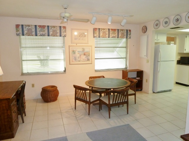 5570 Trellis LN, Fort Myers Beach, FL 33919