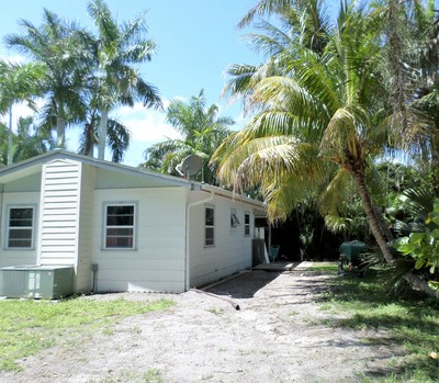 7490 Pentz Rd., Bokeelia, FL 33922
