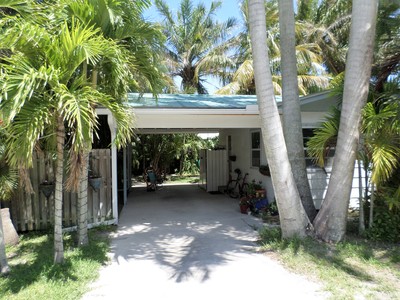 7490 Pentz Rd., Bokeelia, FL 33922
