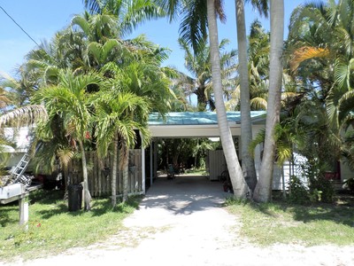7490 Pentz Rd., Bokeelia, FL 33922