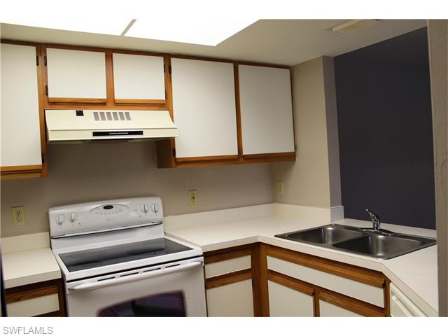 3100 Seasons WAY, Estero, FL 33928