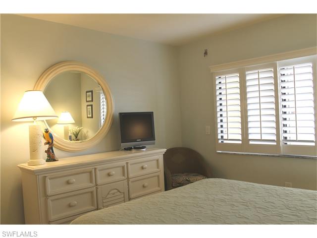 4263 Bay Beach LN, Fort Myers Beach, FL 33931
