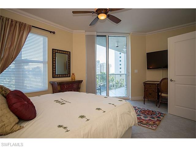 4192 Bay Beach LN, Fort Myers Beach, FL 33931