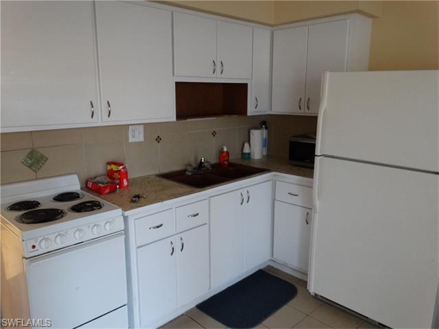120 Jefferson ST, Fort Myers Beach, FL 33931