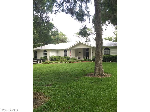 1240 Miccosukee TRL, Labelle, FL 33935