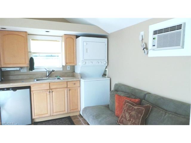 3018 Cupola LN S, Labelle, FL 33935