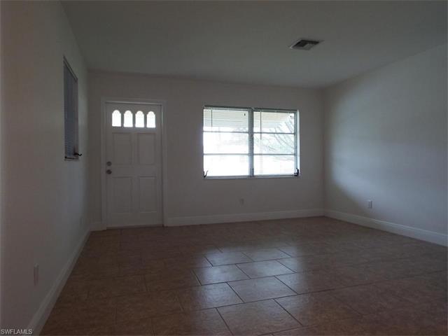 29 Andros ST, Lehigh Acres, FL 33936