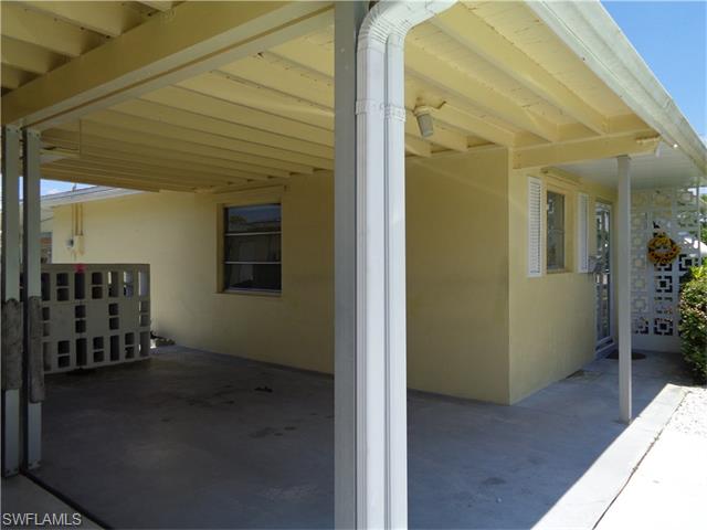 2200 E 5th ST, Lehigh Acres, FL 33936