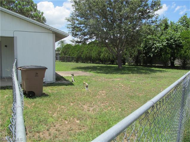 10708 Guavatree CT, Lehigh Acres, FL 33936