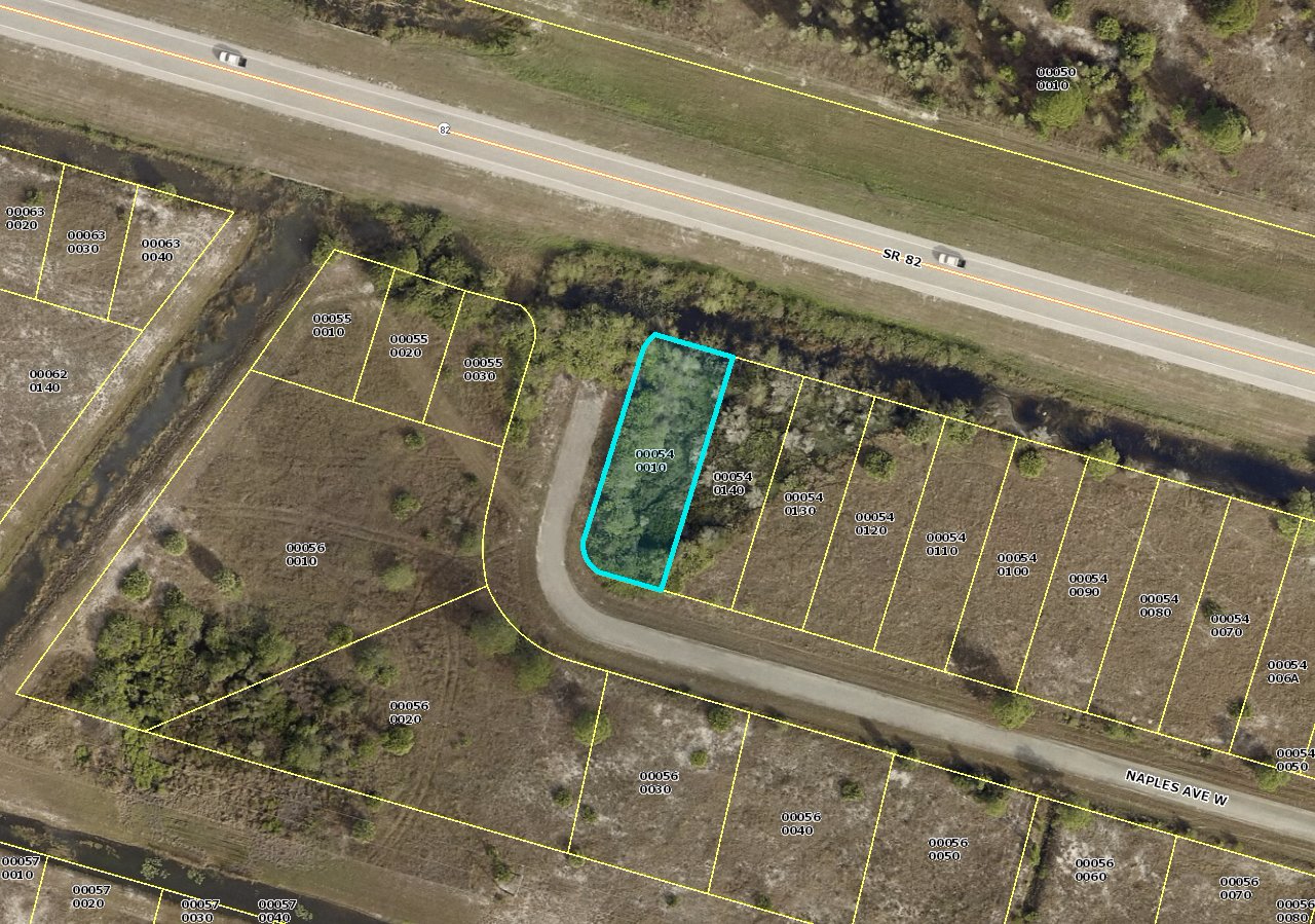 1271 Naples Ave. W, Lehigh Acres, FL 33936