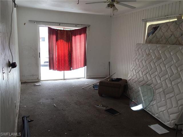 421 Valley DR, Lehigh Acres, FL 33936