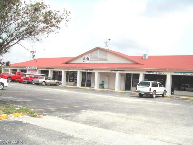 1000 Lee Blvd BLVD, Lehigh Acres, FL 33936