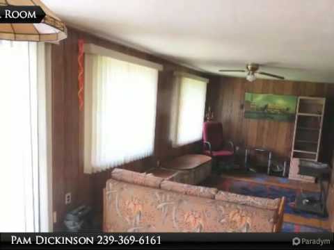 279 Rosewood Ct., Lehigh Acres, FL 33936