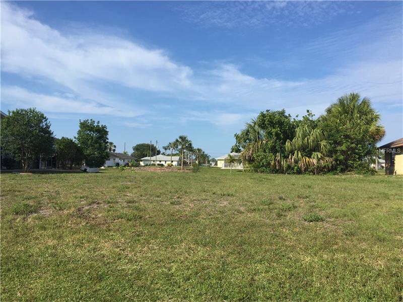 246 MARK TWAIN LANE, Rotonda West, FL 33947