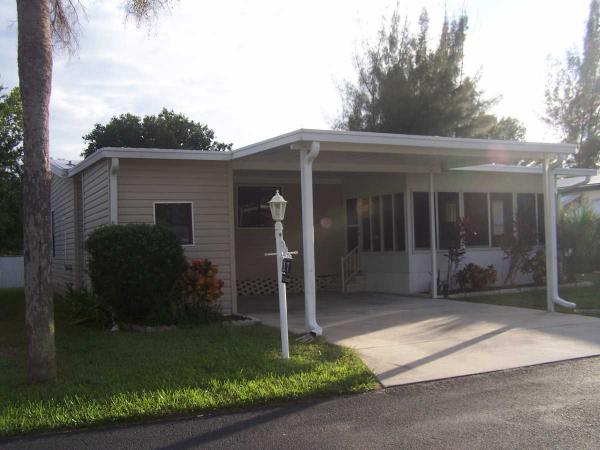 Emerald Lake24300 Airport Road, Site #17Punta Gorda, FL 33950
