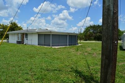 274 Shadow St, Port Charlotte, FL 33952