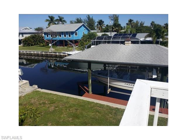 3668 Clipper LN, ST. James City, FL 33956