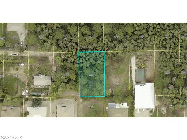 3811 Perkins LN, ST. James City, FL 33956