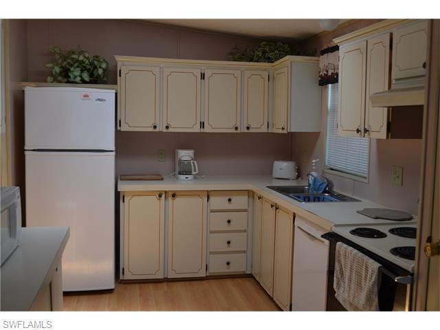 7144 Ladyfish DR, ST. James City, FL 33956