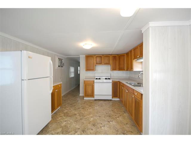 3924 Plumosa DR, ST. James City, FL 33956