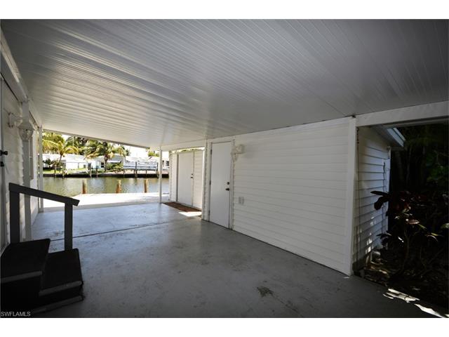 3924 Plumosa DR, ST. James City, FL 33956