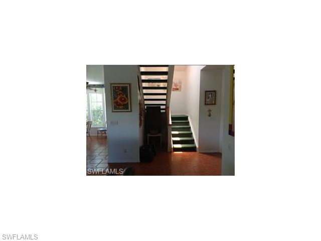547 N Yachtsman DR, Sanibel, FL 33957