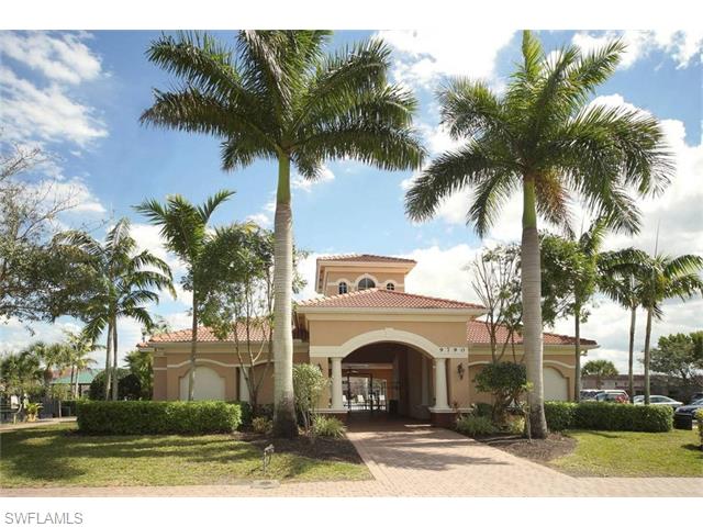 9806 Roundstone CIR, Fort Myers, FL 33967