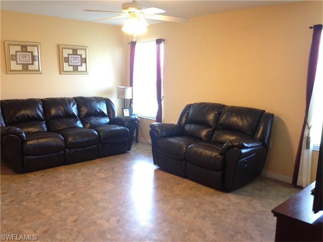 2809 66th ST W, Lehigh Acres, FL 33971