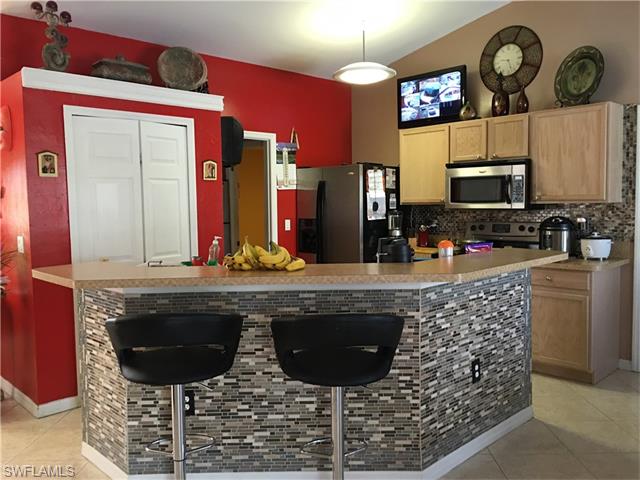 807 Grayhound AVE N, Lehigh Acres, FL 33971