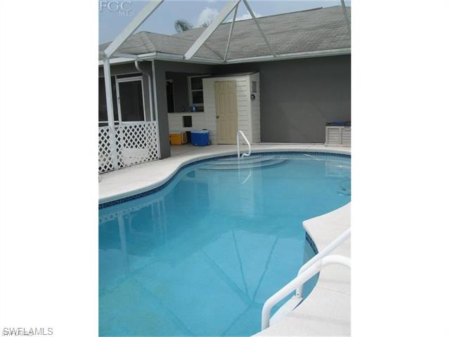 3911 11th ST W, Lehigh Acres, FL 33971