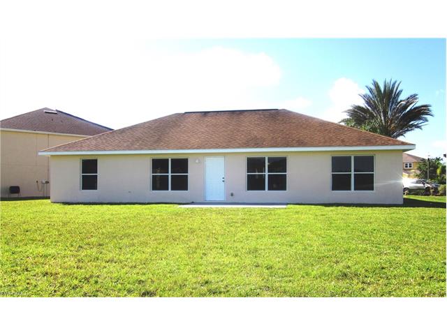 18231 Beauty Berry CT, Lehigh Acres, FL 33972