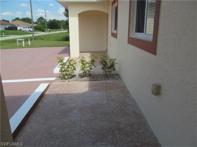 4428 28th ST SW, Lehigh Acres, FL 33973