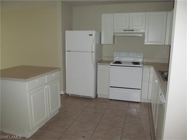 4428 28th ST SW, Lehigh Acres, FL 33973