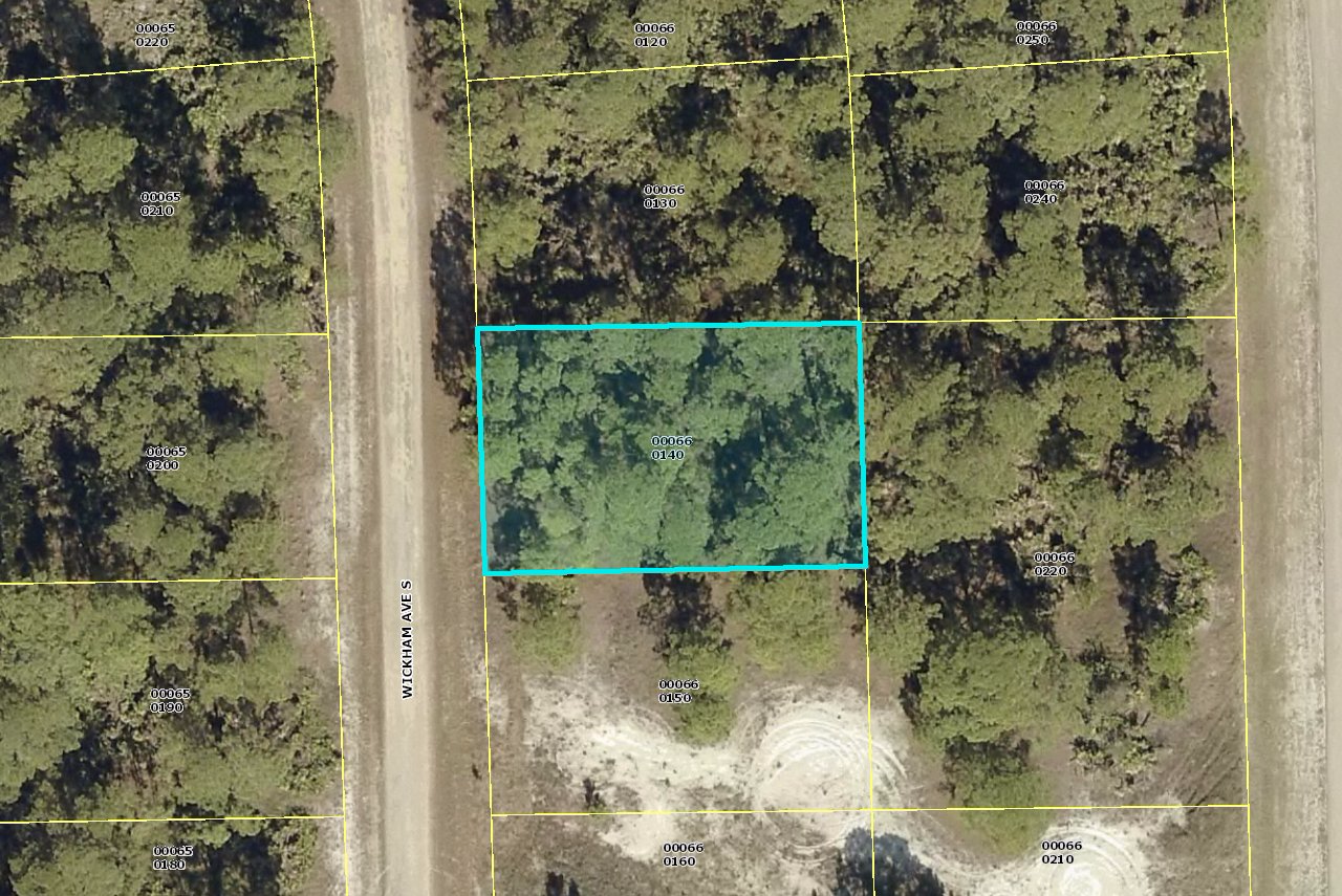 455 Wickham Ave. S., Lehigh Acres, FL 33974