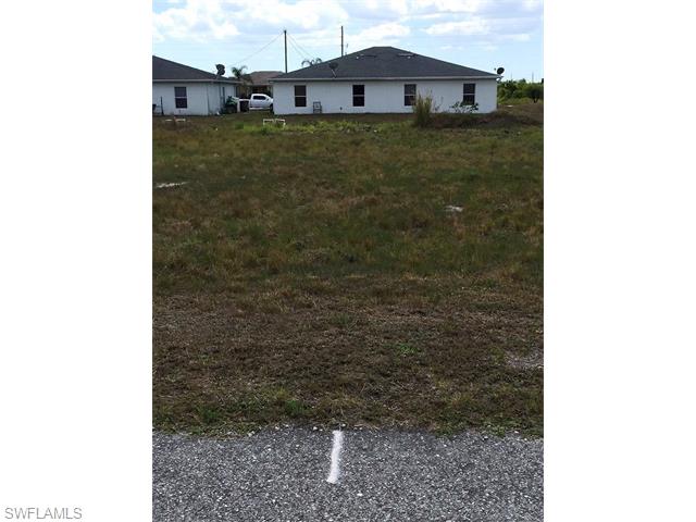 374 Petite AVE, Lehigh Acres, FL 33974