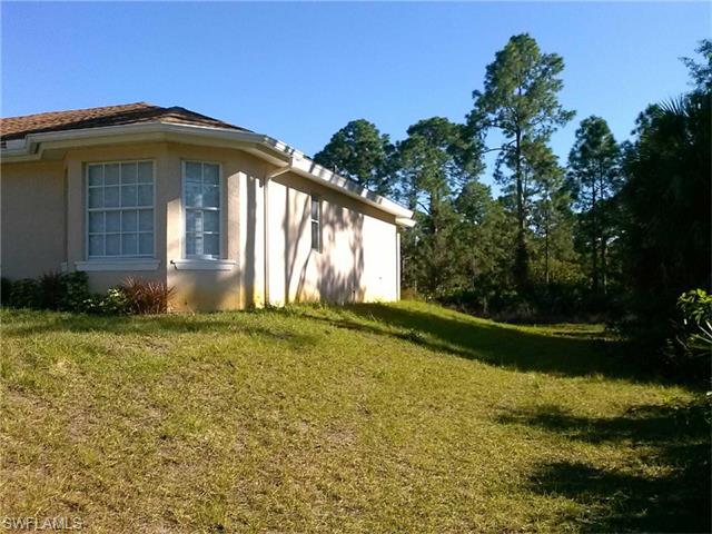 1030 Merry ST E, Lehigh Acres, FL 33974