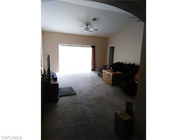 1030 Merry ST E, Lehigh Acres, FL 33974