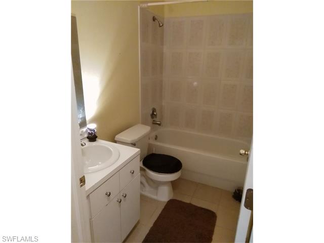 1030 Merry ST E, Lehigh Acres, FL 33974