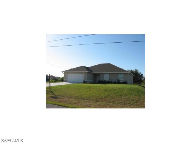 3709 26th ST SW, Lehigh Acres, FL 33976