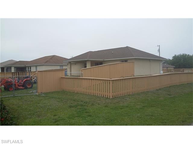 2901 44th ST SW, Lehigh Acres, FL 33976