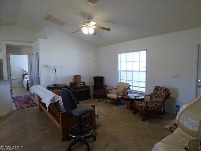 2901 44th ST SW, Lehigh Acres, FL 33976