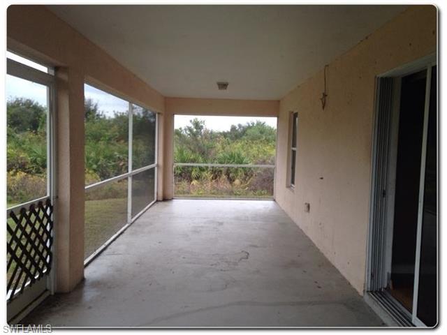 2605 21st ST SW , Lehigh Acres, FL 33976