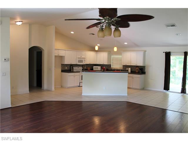 3713 41st ST SW, Lehigh Acres, FL 33976