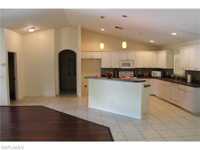 3713 41st ST SW, Lehigh Acres, FL 33976