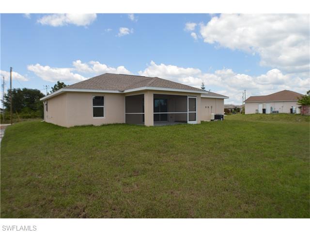 2605 24th ST SW, Lehigh Acres, FL 33976