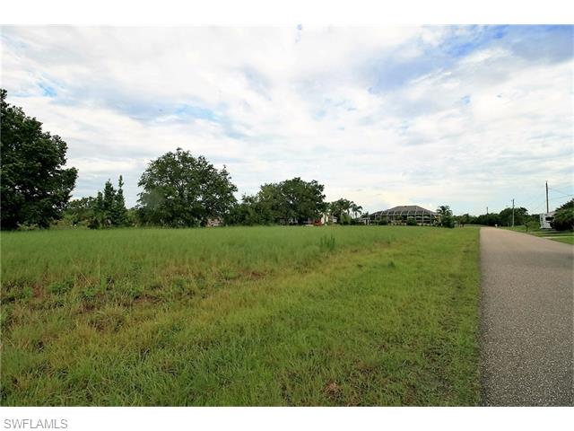 3476 De Soto DR, Port Charlotte, FL 33983